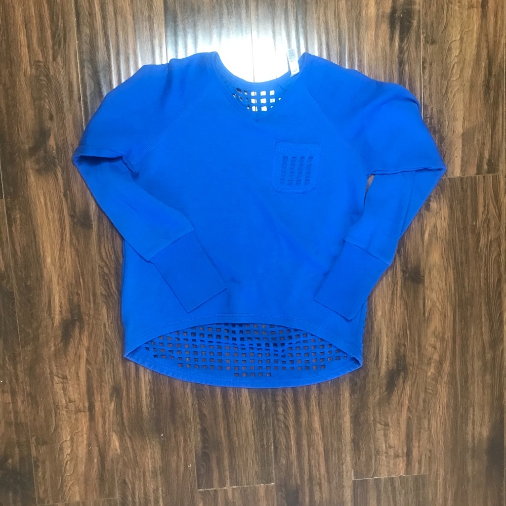 Kyodan Peek-a-Boo Back Sweatshirt